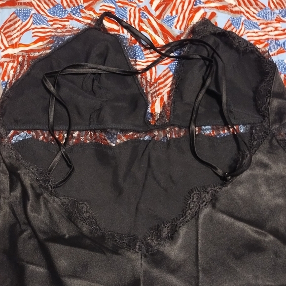 Victoria Secret Elegant Black Lace Trim Short Nightgown - Picture 6 of 13